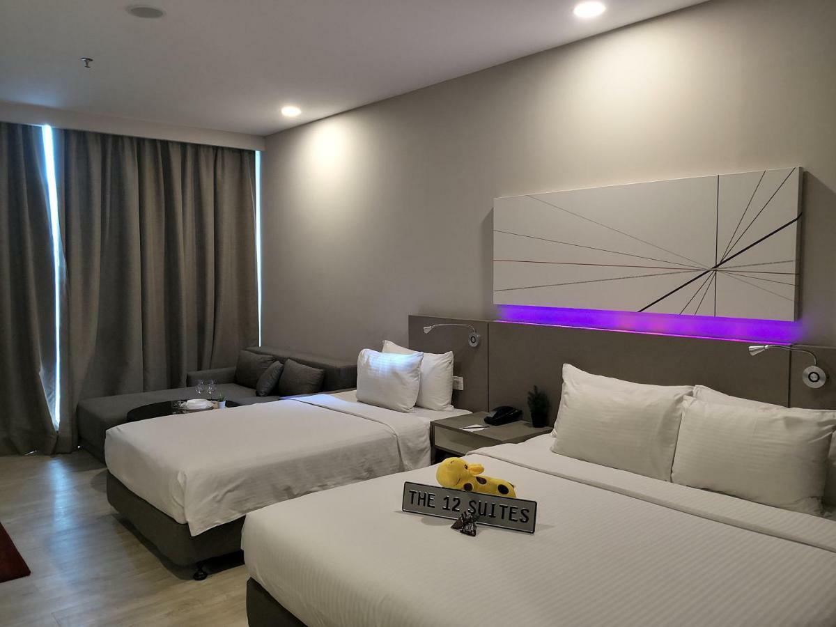 The 12 Suites @ Empire Damansara Petaling Jaya Exterior photo