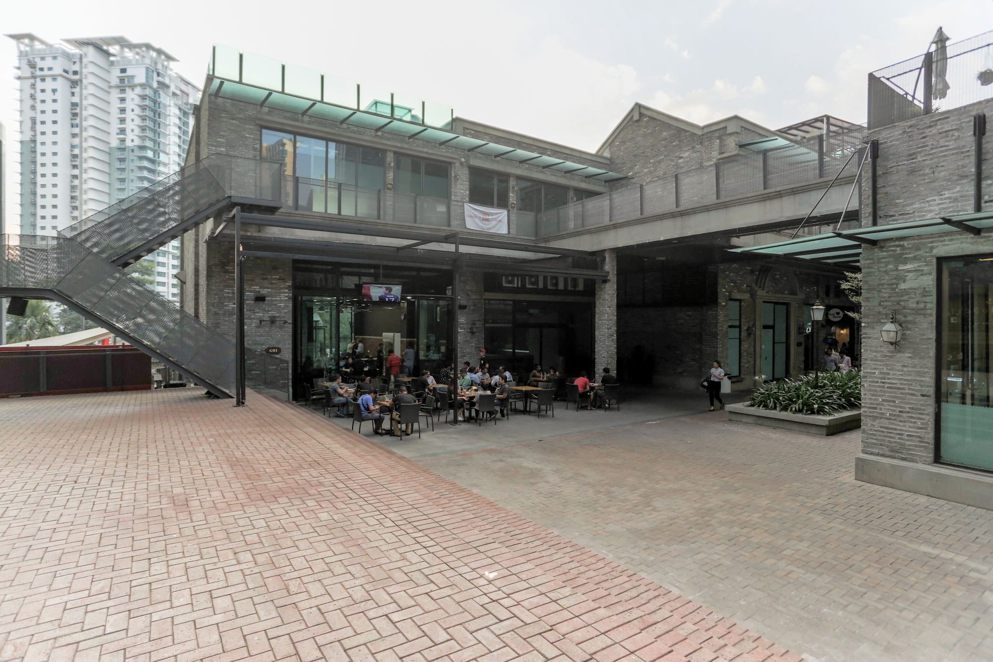 The 12 Suites @ Empire Damansara Petaling Jaya Exterior photo