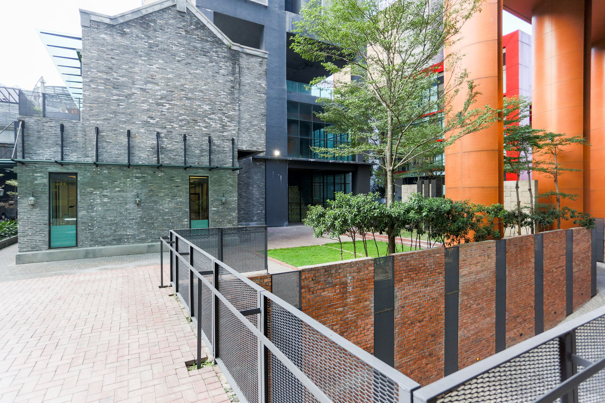 The 12 Suites @ Empire Damansara Petaling Jaya Exterior photo