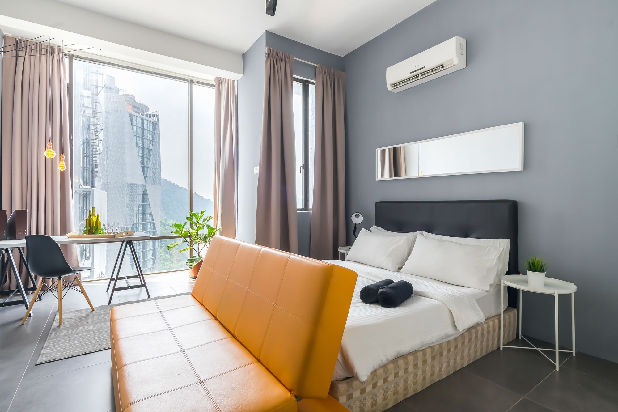 The 12 Suites @ Empire Damansara Petaling Jaya Exterior photo